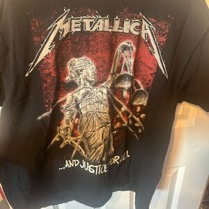 Metallica Black Graphic Tee